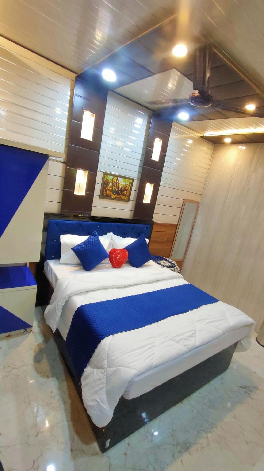 Sri Krishna Residency Otel Varanasi Dış mekan fotoğraf