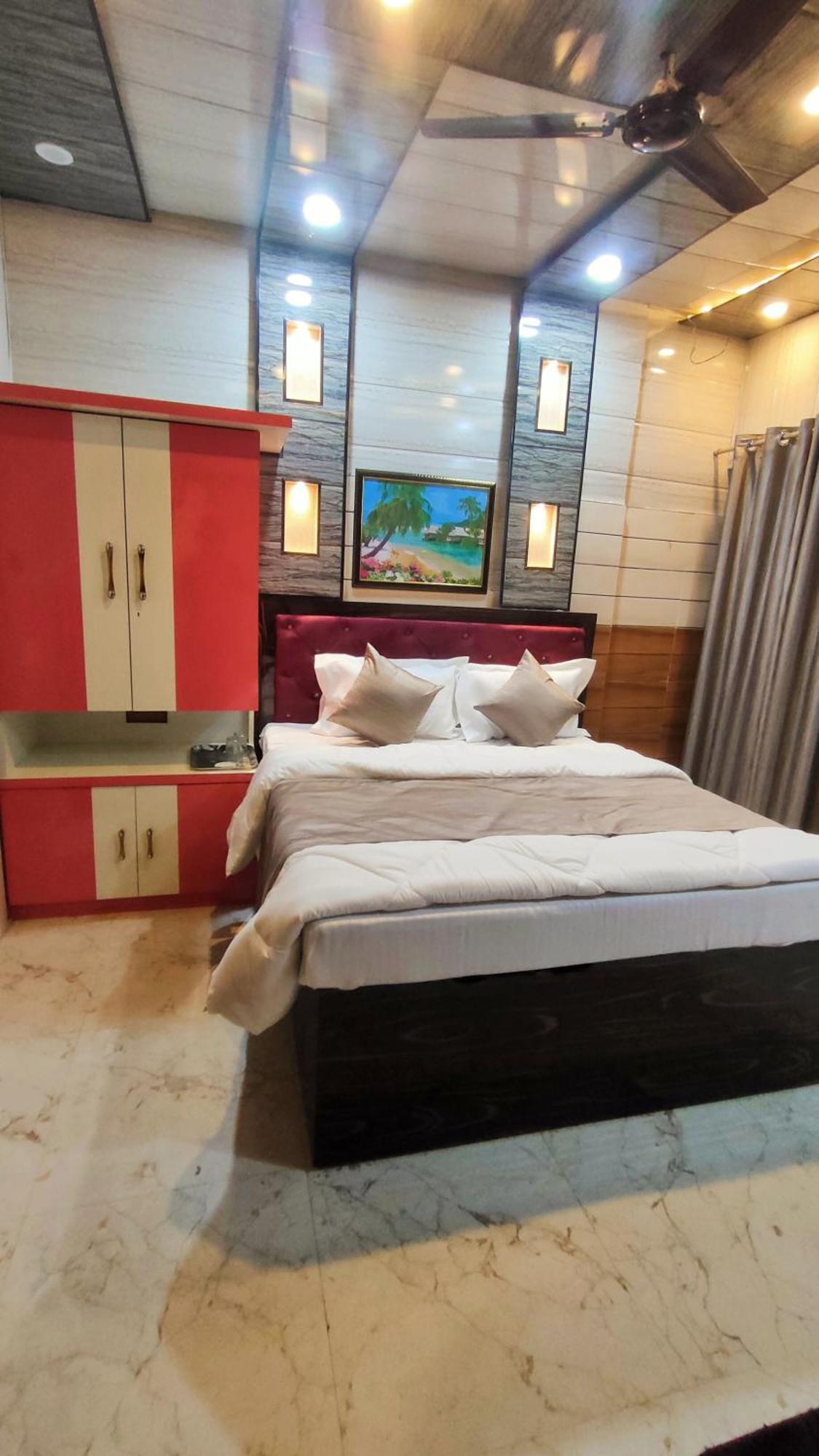 Sri Krishna Residency Otel Varanasi Dış mekan fotoğraf
