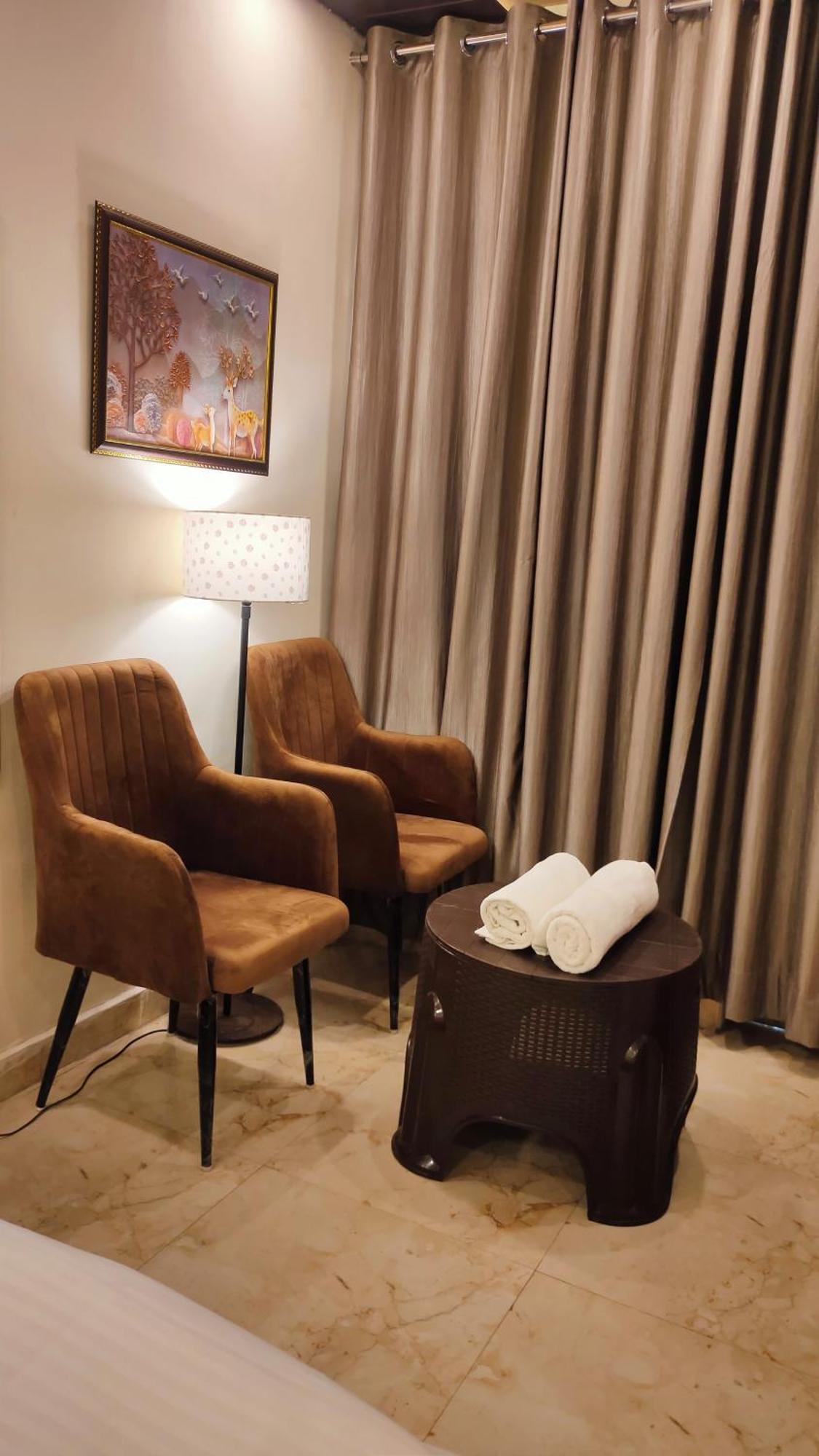 Sri Krishna Residency Otel Varanasi Dış mekan fotoğraf